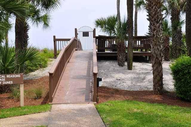 Captain's Walk 448
